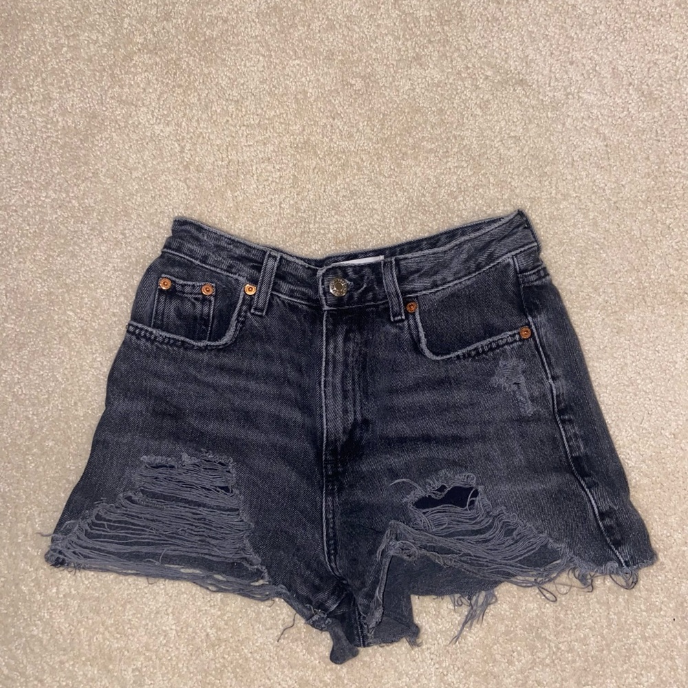 Top shop Ripped Mom Shorts SIZE 4 US